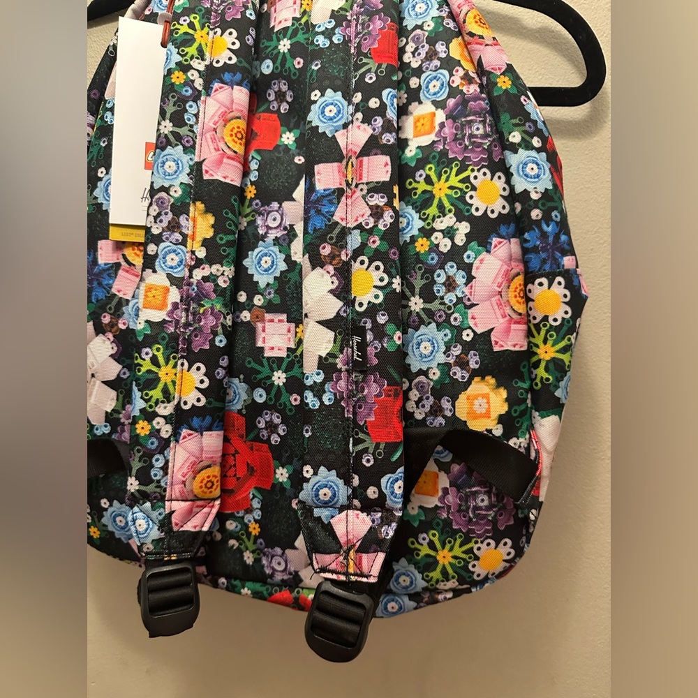 Herschel x LEGO® Classic XL Backpack, Garden Floral - Picture 9 of 12